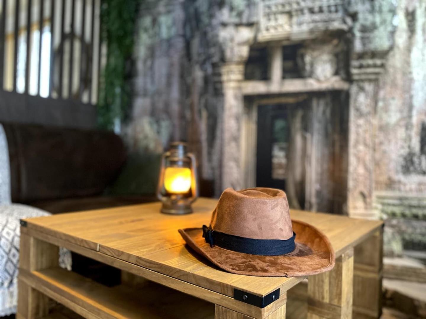 L'Expedition - Best Keys - Experience Unique - Deco Immersive - Lit Queen Size & Canape Convertible - Centre Ville - Netflix & Wifi Illimite - Check-In Autonome - Parking Gratuit Villeneuve-sur-Yonne Exterior foto